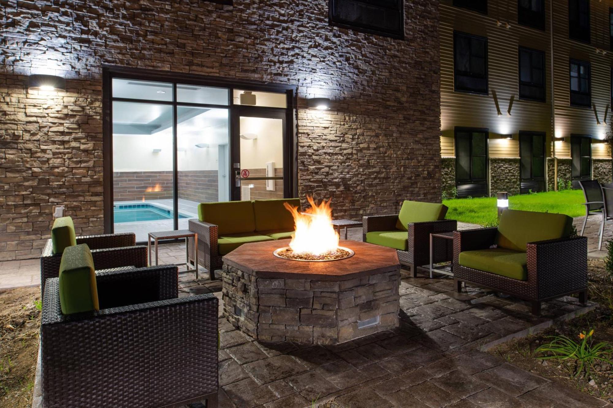 Fairfield Inn & Suites By Marriott Κάντον Εξωτερικό φωτογραφία